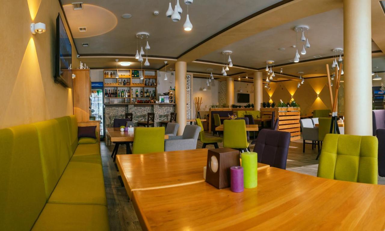 Whiteberry Hotel Буковель Екстер'єр фото